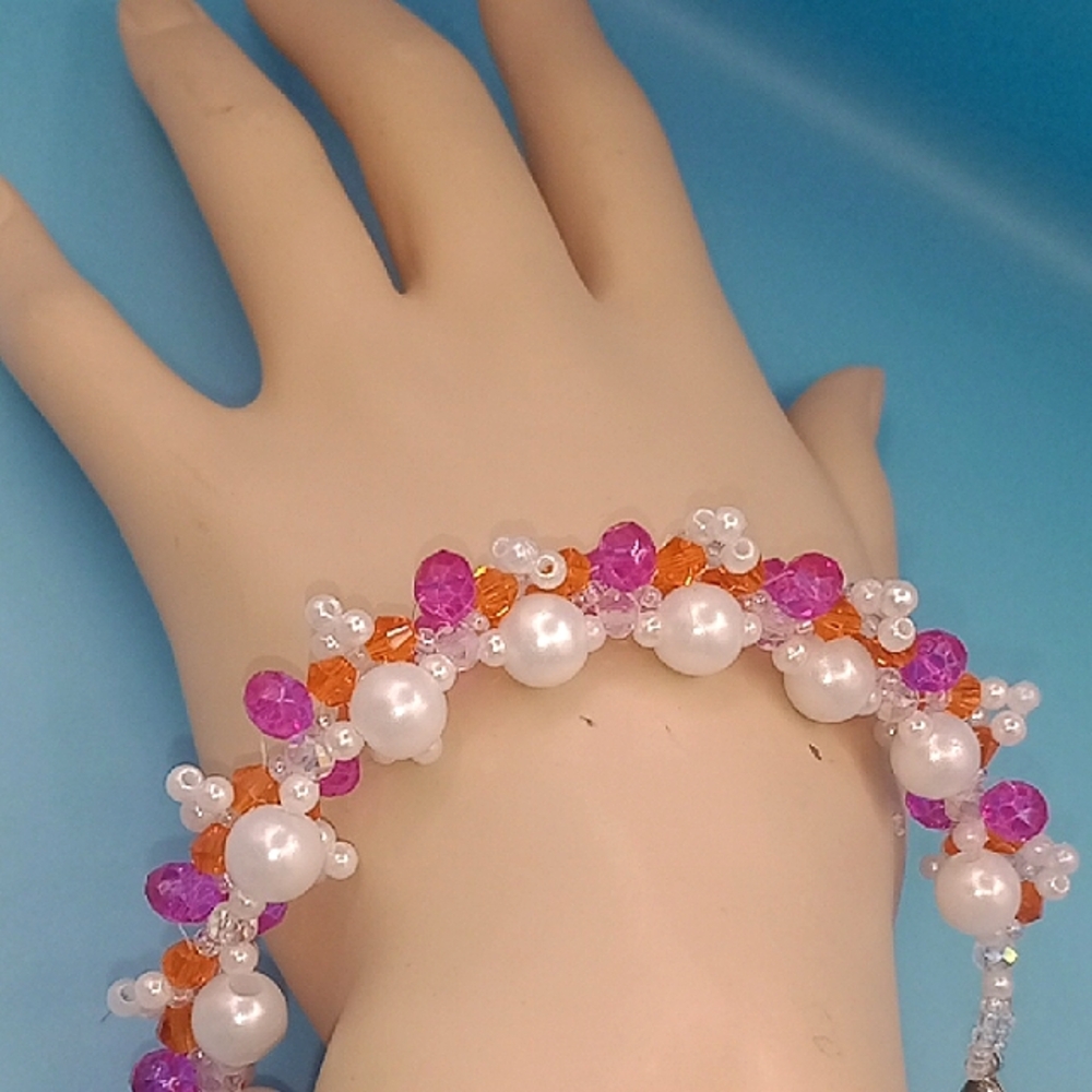 Elegant faux pearl and crystal handmade bracelet NEW